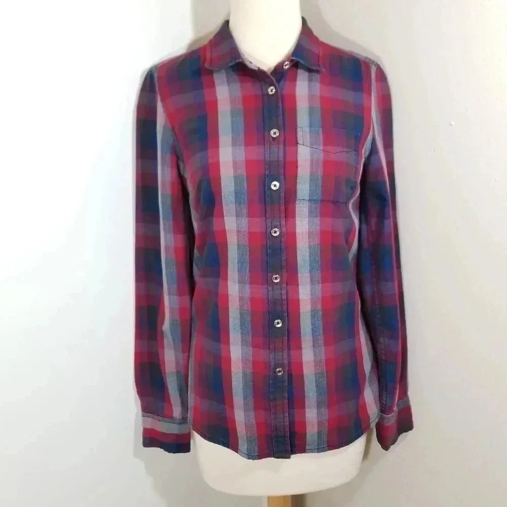 {Tommy Hilfiger} Plaid Button Down Shirt - Picture 2 of 14